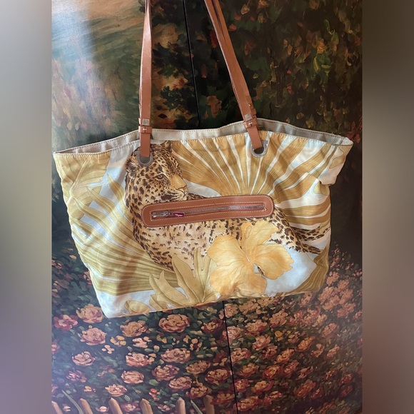 Salvatore Ferragamo Animal Print Tote bag . Pre owned. Great condition. .